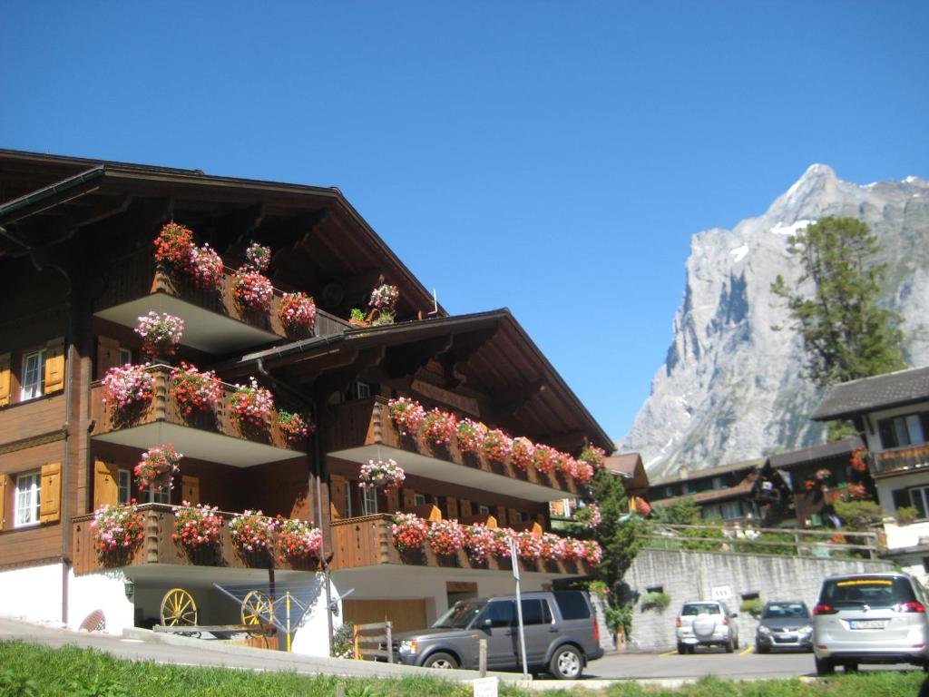 hidden gems in Switzerland: Hotel room 3