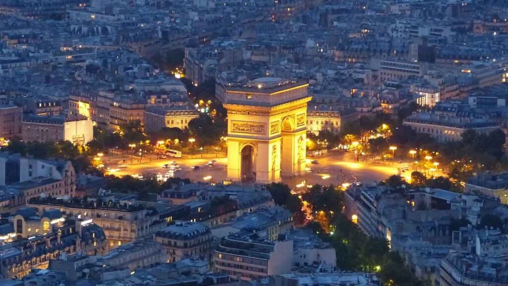 things to do in paris: Arc de triomphe