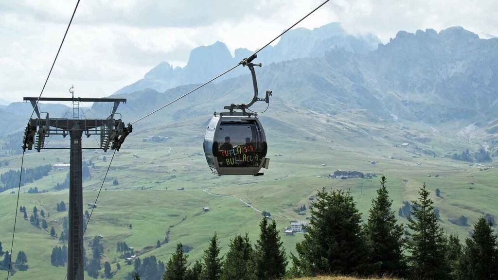 St. Moritz: Cable Car
