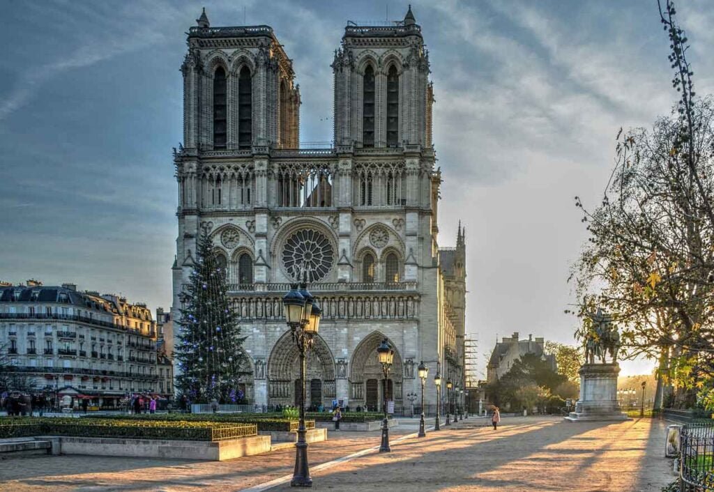 things to do in paris
notre dame cathedral