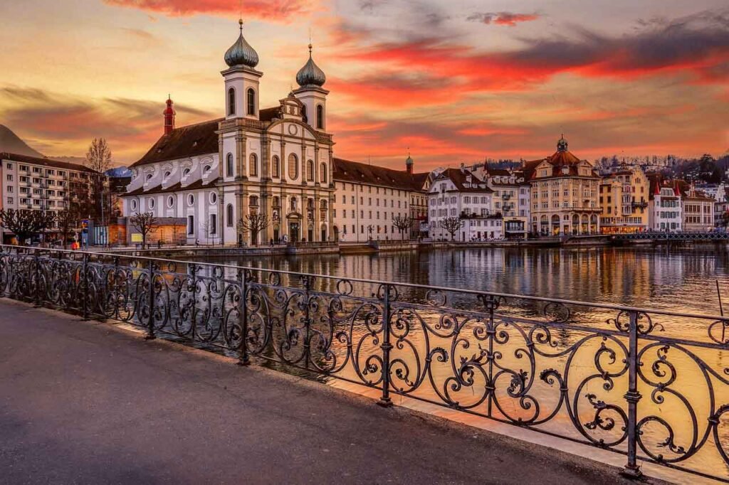 Day Trips from Zurich:Switzerland Lucerne and mount pilatus