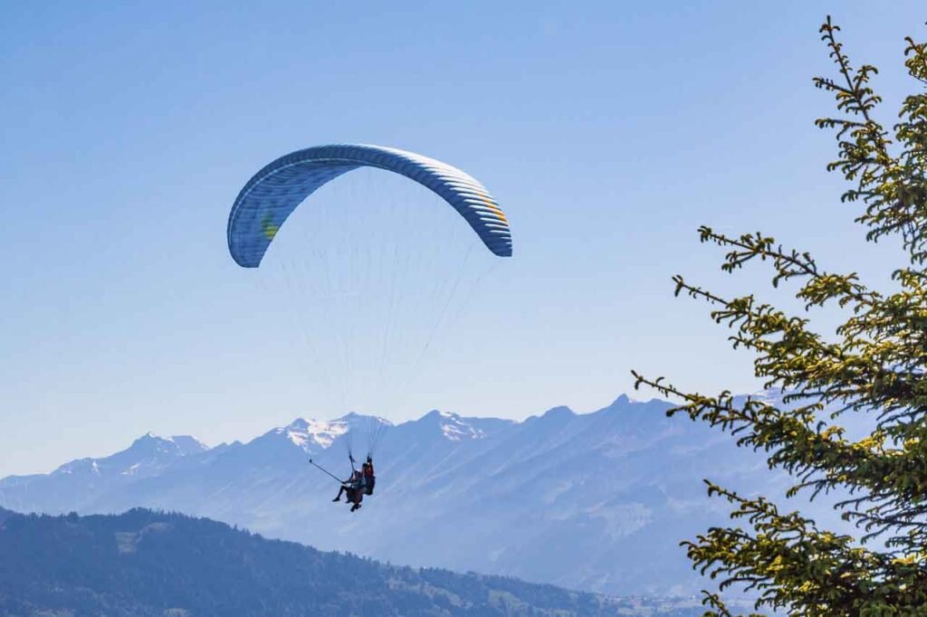 Things to do in Interlaken Switzerland
paraglifing