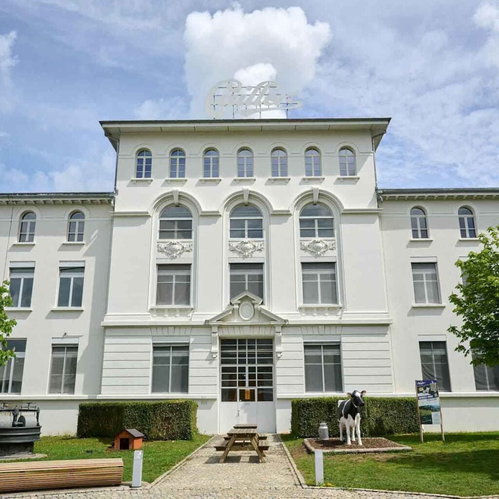 Swiss chocolate: Main Building