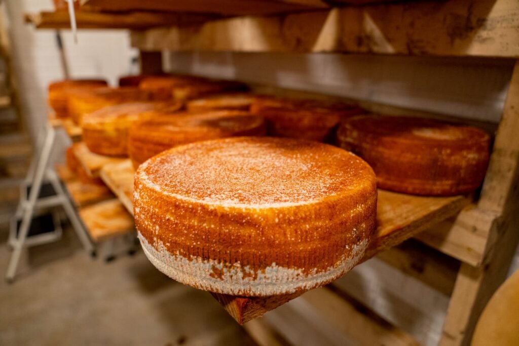Swiss cheese: store