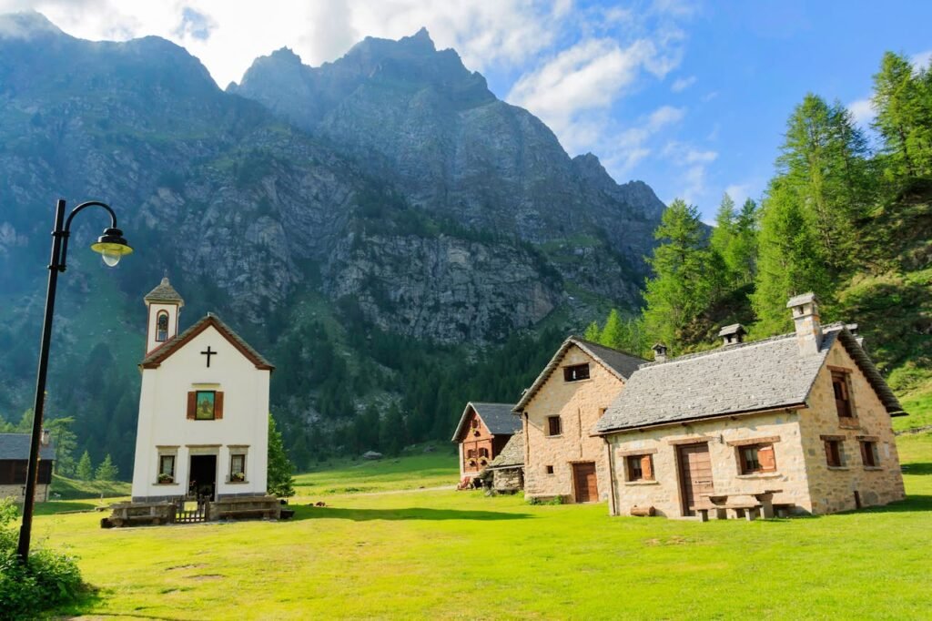 Budget: Beautiful house
How to visit Switzerland on a Budget;.