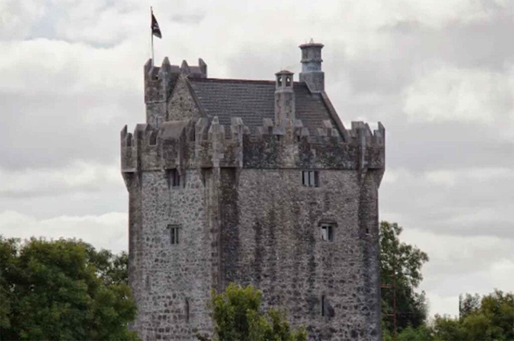 Cahercastle, County Galway
Castle Ireland